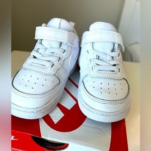 Nike Court Burough Low 2, White, size 8C